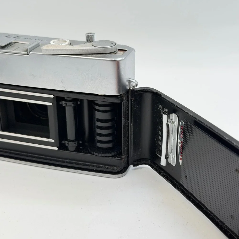 Konica EE-matic 35mm Film Camera Hexanon 40mm f2.8 Lens Shutter Vintage Tested